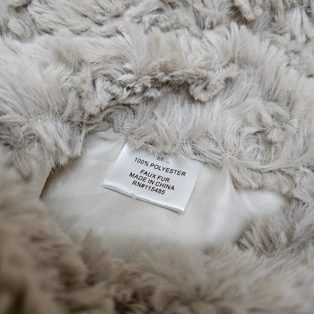 Cozy Tan Faux Fur Jacket - Picture 4 of 4